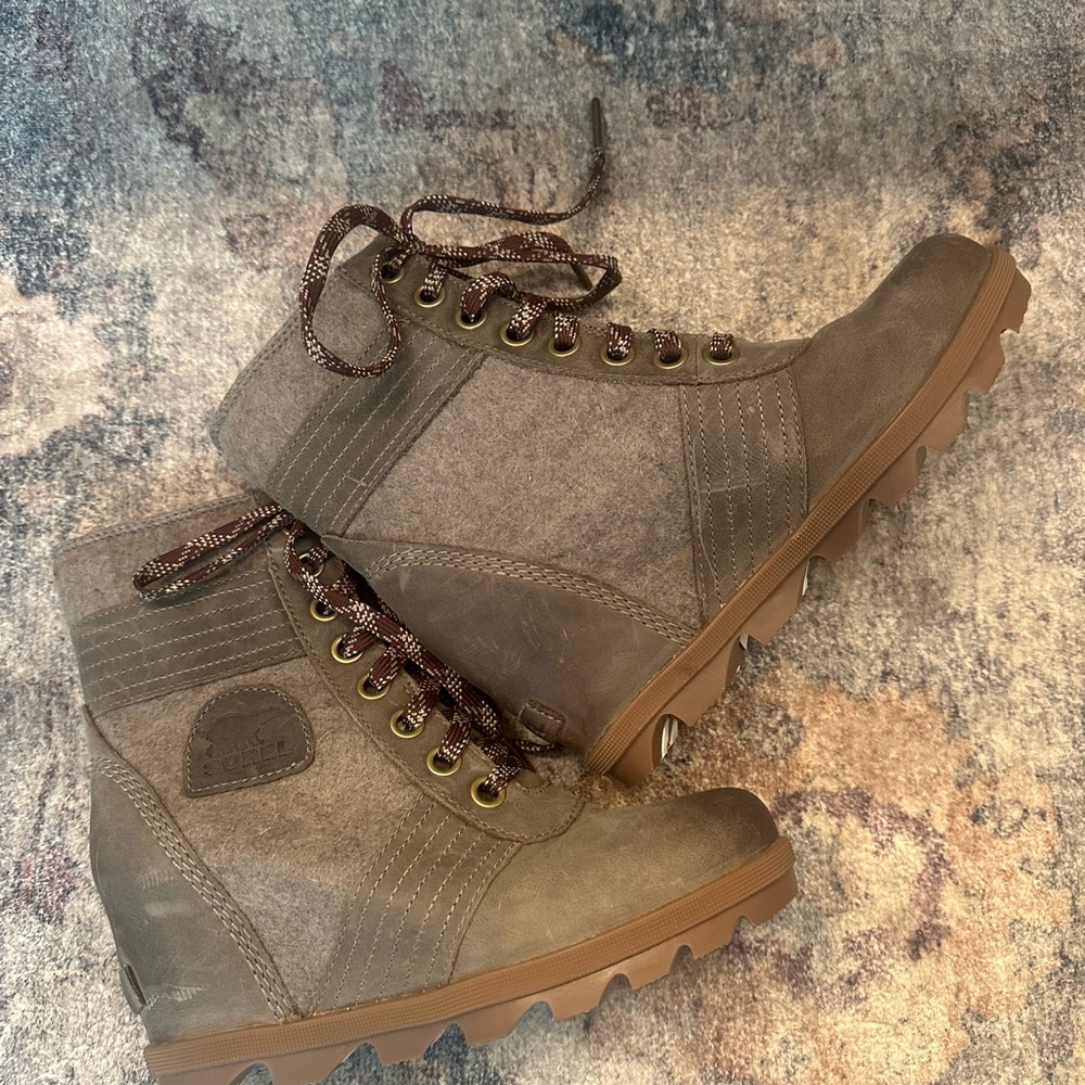 Sorel Lexie Wedge Winter Ankle Boots